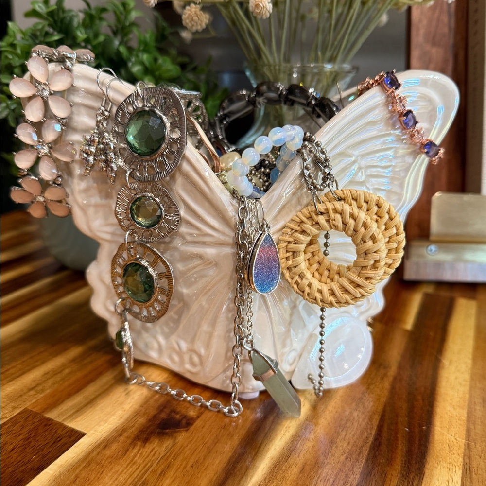 Whimsical Fairy Dust. 🧚‍♀️